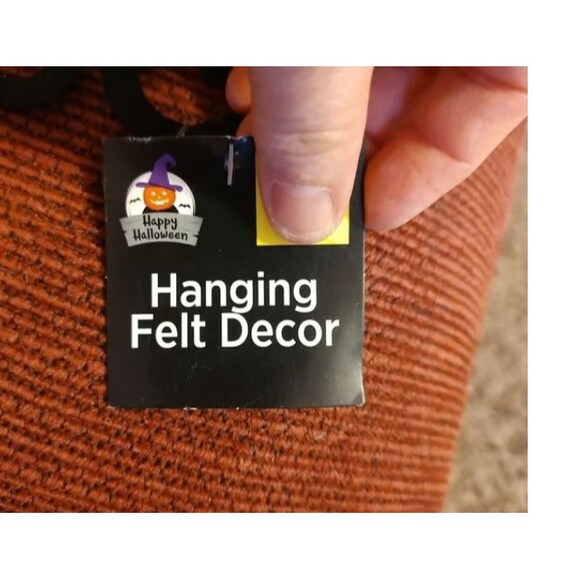 Hanging Halloween Felt Decor Trick or Treat Boo Skull Skeleton Spider Pumpkin - Picture 7 of 8